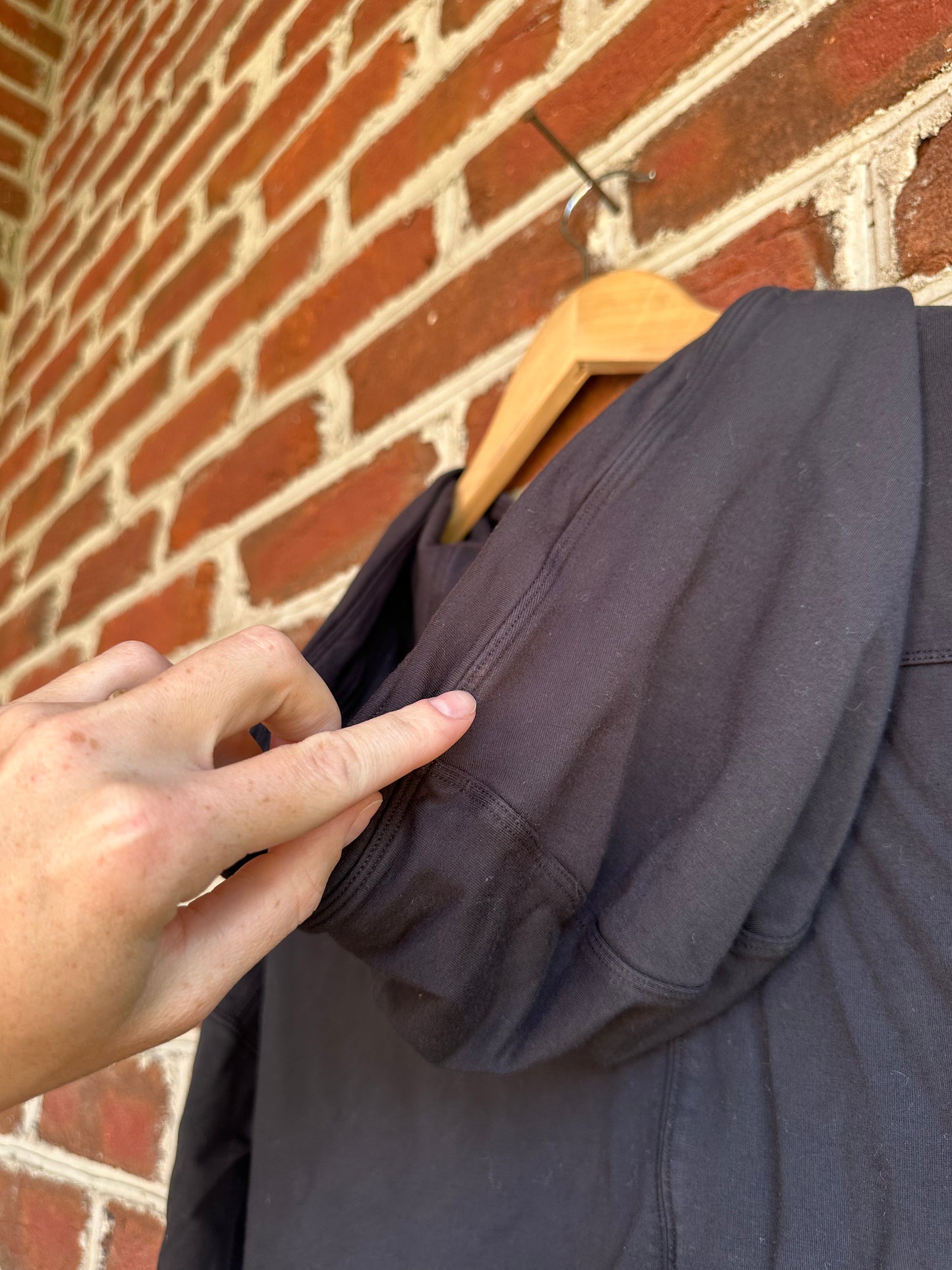 Lululemon Cropped Pullover Hoodie